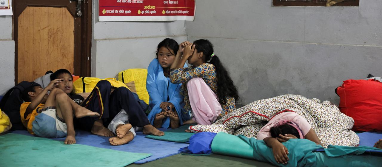 Hilfe für Kinder nach der Flutkatastrophe im Himalaya