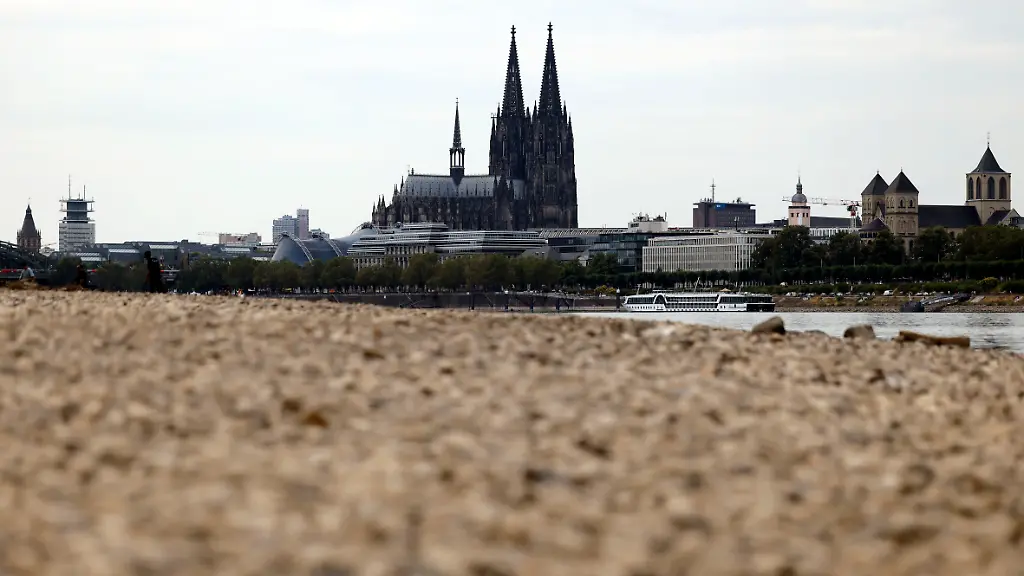 Verkehrsminister Bilger ruft Niedrigwasser-Gipfel ein
