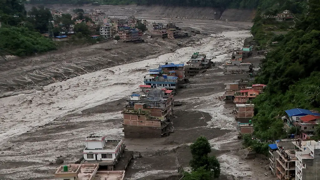 Zweite Überschwemmungswarnung: Sturzflut in Nepal