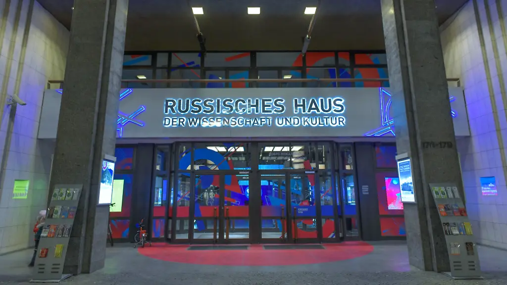 Forderungen zur Schließung des Russischen Hauses in Berlin