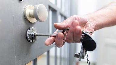 Polizisten in Augsburg in tödlichem Hinterhalt