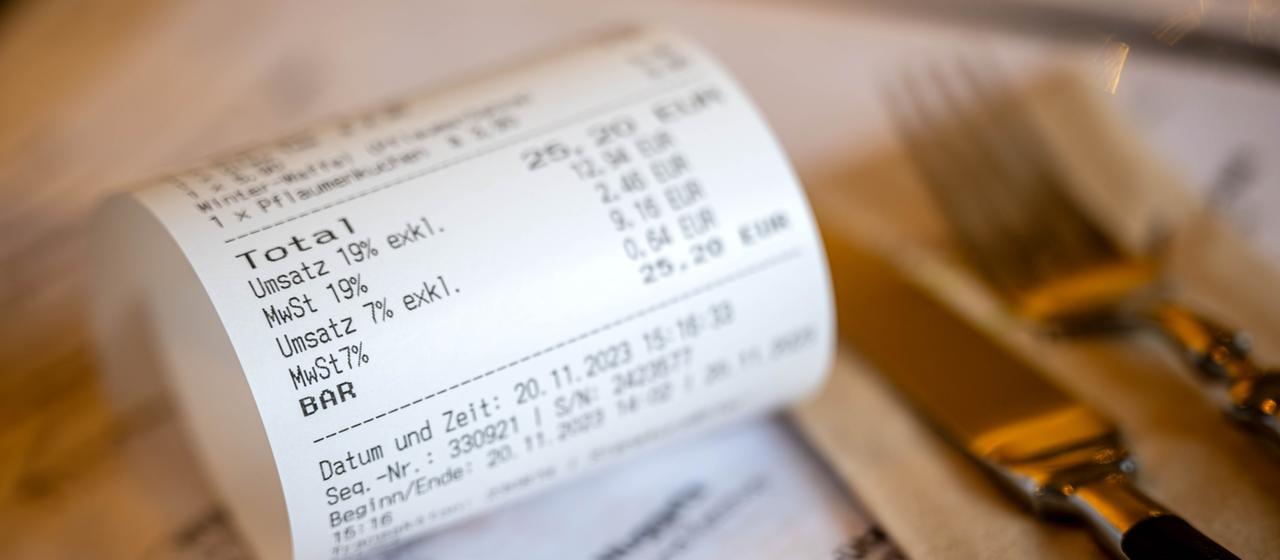 Steuersenkung in der Gastronomie: Auswirkungen und Reaktionen