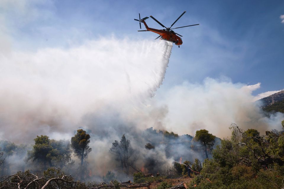 Löschhubschrauber-Kollision bei Waldbrandbekämpfung in Griechenland