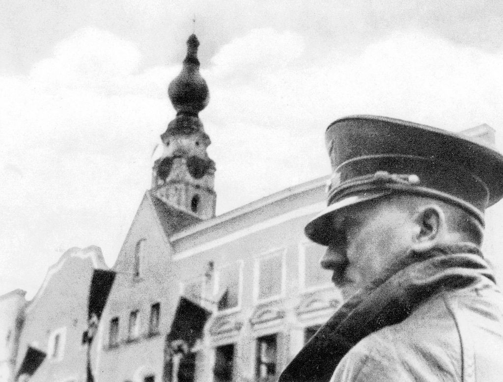 Das belastete Erbe von Braunau: Hitlers Geburtshaus und seine Nutzung