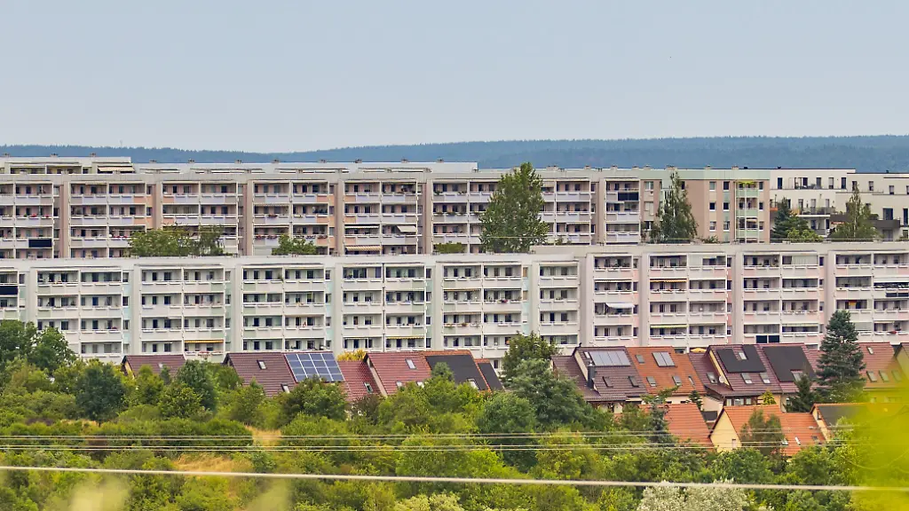 100 Jahre Plattenbau: DDR-Wohntraum oder sozialer Brennpunkt?