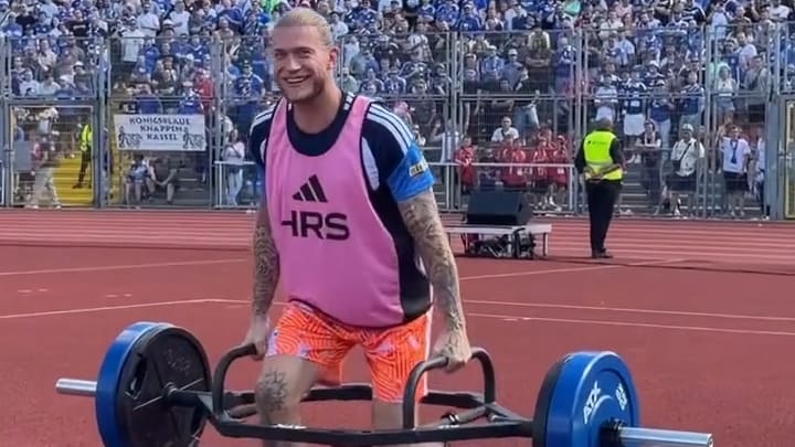 Karius-Workout: Ein Kult-Phänomen unter den Schalke-Fans