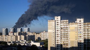 Schwere Schäden durch russischen Drohnenangriff nahe Kiew