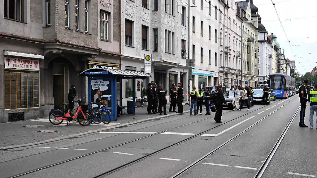 Polizei schießt auf jungen Mann in München