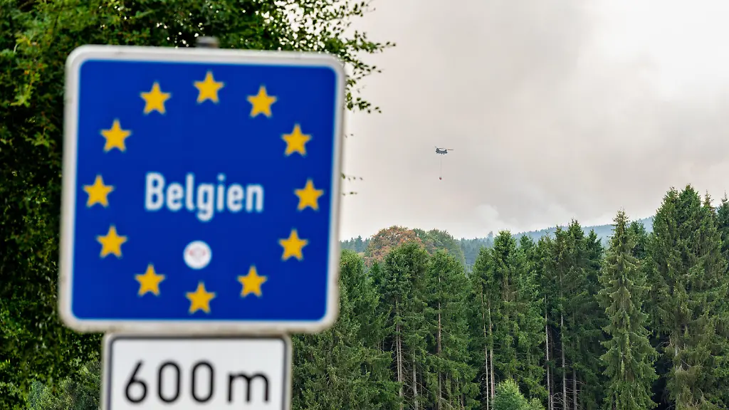 Großbrand im Hohen Venn erfordert Evakuierungen in Monschau