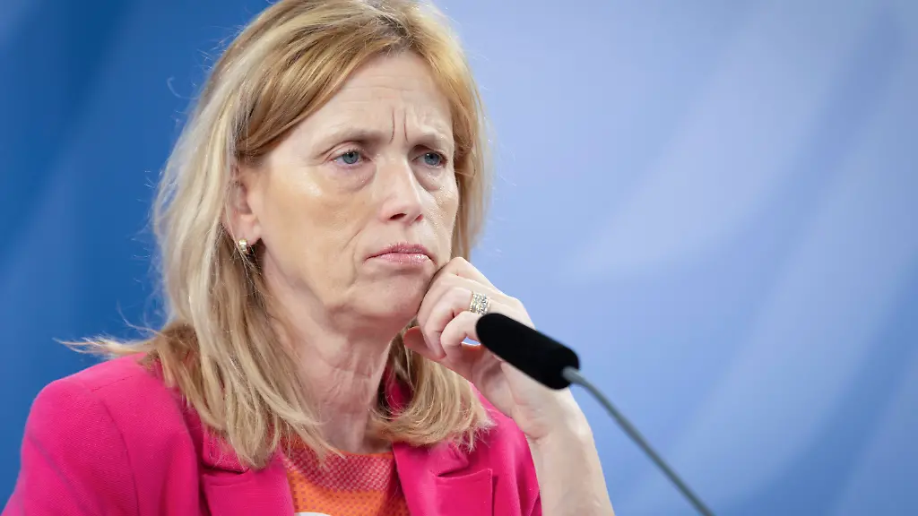 Prien kritisiert SPD wegen Widerstand gegen Kürzung des Unterhaltsvorschusses