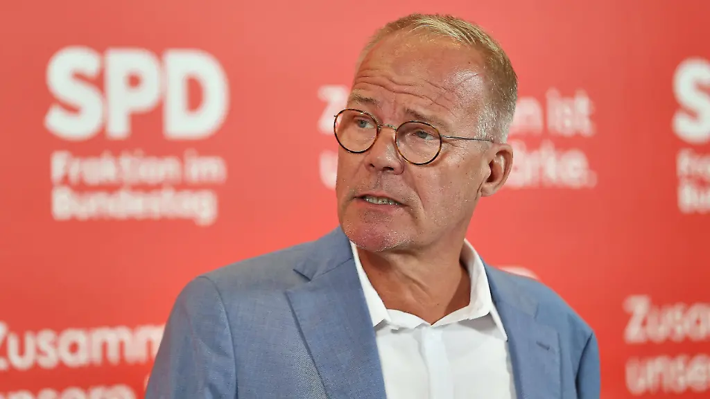 SPD-Fraktionschef fordert Kurskorrektur bei Reformen