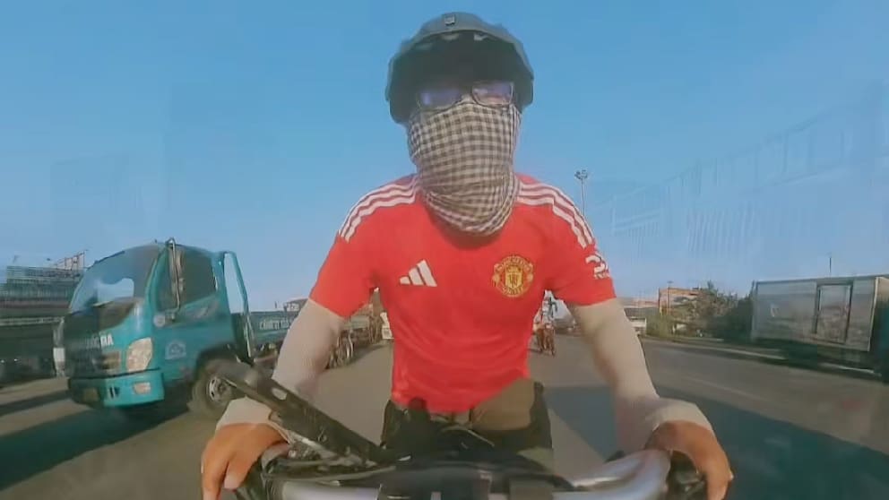 Verrückter United-Fan: Vietnamese radelt 20.000 km zum Old Trafford
