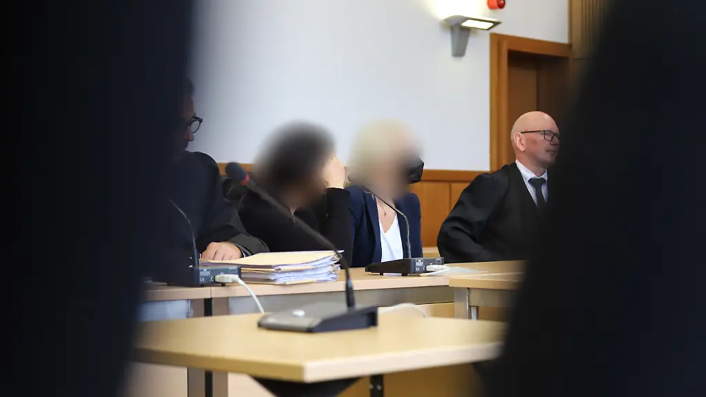 Entfernung zweier Polizistinnen aus dem Beamtenverhältnis nach Schießerei im Ruhrgebiet
