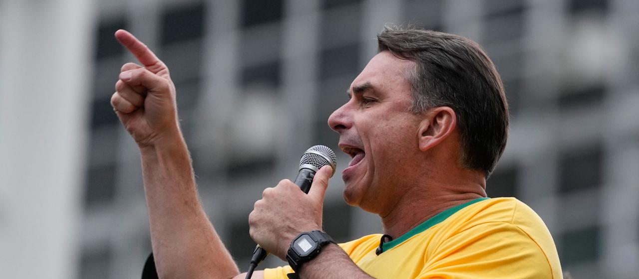 Flávio Bolsonaro: Der Kampf um die Präsidentschaft