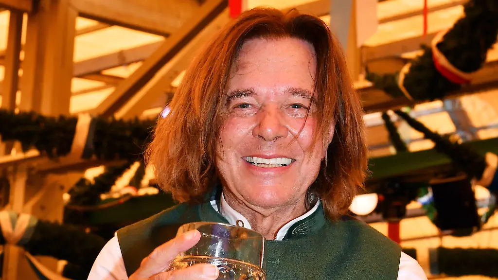 Familie Drews feiert auf dem Oktoberfest: Jürgen ohne Rollator