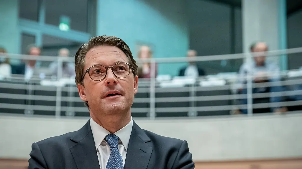 Gerichtsprozess gegen Ex-Minister Scheuer