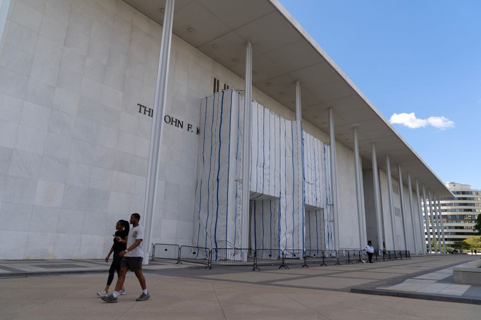 Kontroverse um das Kennedy Center und Trumps Namensforderung