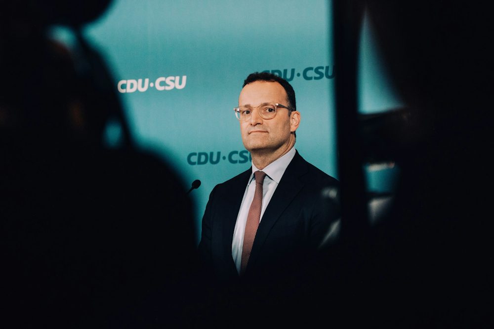 Jens Spahn gibt Position im Haushaltsausschuss auf