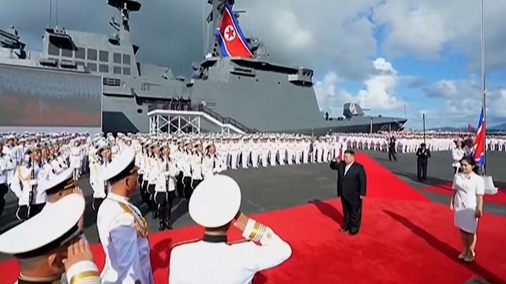 Nordkorea stellt neuen Zerstörer „Kang Kon“ vor