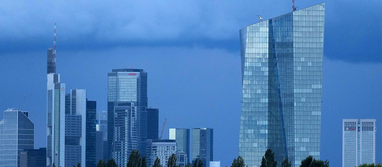 EZB Erhöht Leitzins zur Bekämpfung der Inflation