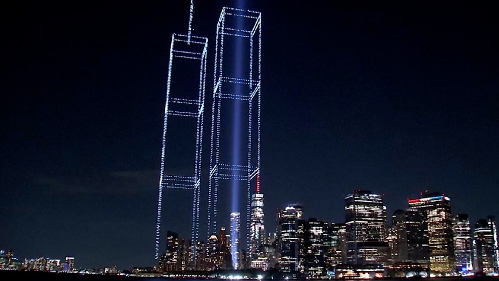 Gedenken an den 11. September: Drohnen erleuchten den New Yorker Himmel