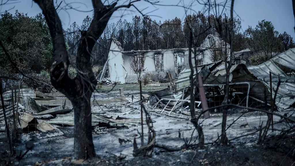 Frankreich bekämpft größten Waldbrand seit 1949