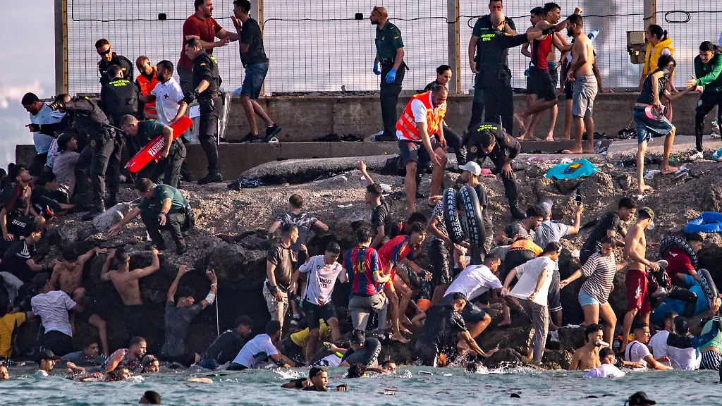Schnellabschiebungen bei Flüchtlingsansturm in Ceuta gefordert