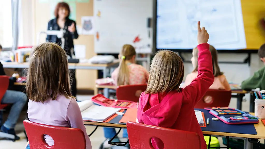 Frühe und gezielte Bildung: Arbeitgeber und Gewerkschaften reagieren auf Pisa-Schock