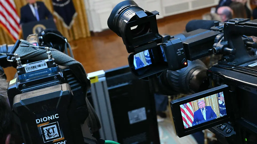 Regierung startet eigenen Stream als Reaktion auf Medienstreit