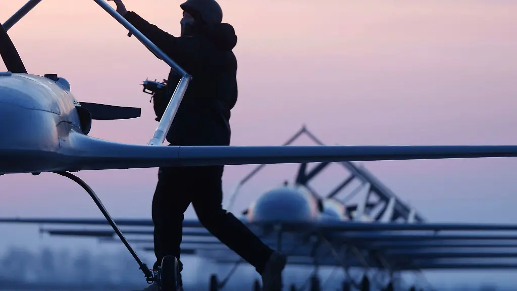 Ukraine greift russische Ölraffinerie trotz Trumps Ankündigung an