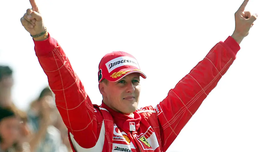 Schumacher Ehrung bei Ferrari: Emotionale Fahrt für Vettel