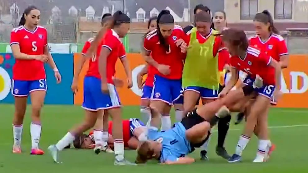 Massenschlägerei beim Frauen-Fußball-Länderspiel zwischen Chile und Uruguay
