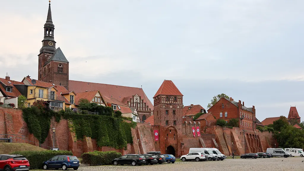 Interview mit Bürgermeister Steffen Schilm über Herausforderungen in Tangermünde