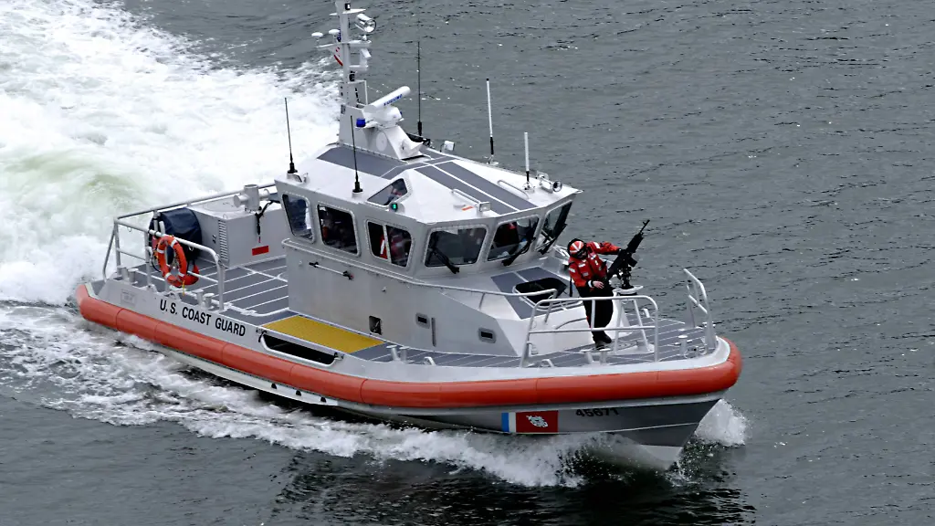 Junge überlebt Bootsunfall in Alaska’s Gewässern