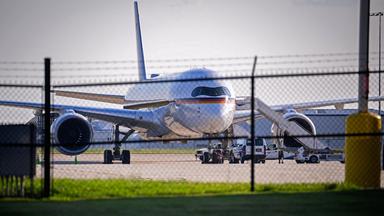 US-Reise von Finanzminister verzögert sich durch Flugzeugschaden