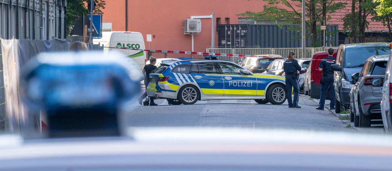 Brandsätze auf Baustelle von Rohde & Schwarz in München geworfen