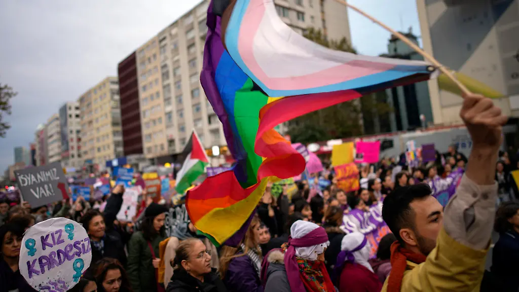 Festnahmen bei LGBTQ-Vereinen in der Türkei