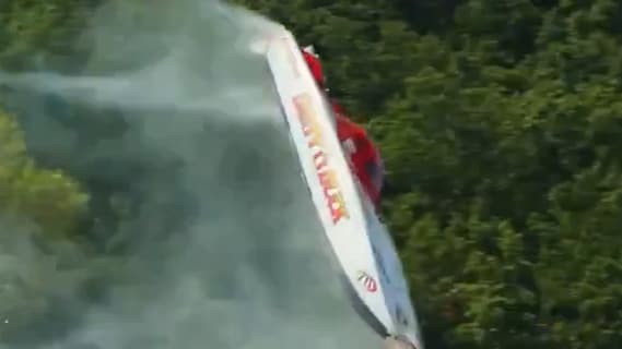 Spektakulärer Unfall bei Speedboot-Event in Missouri