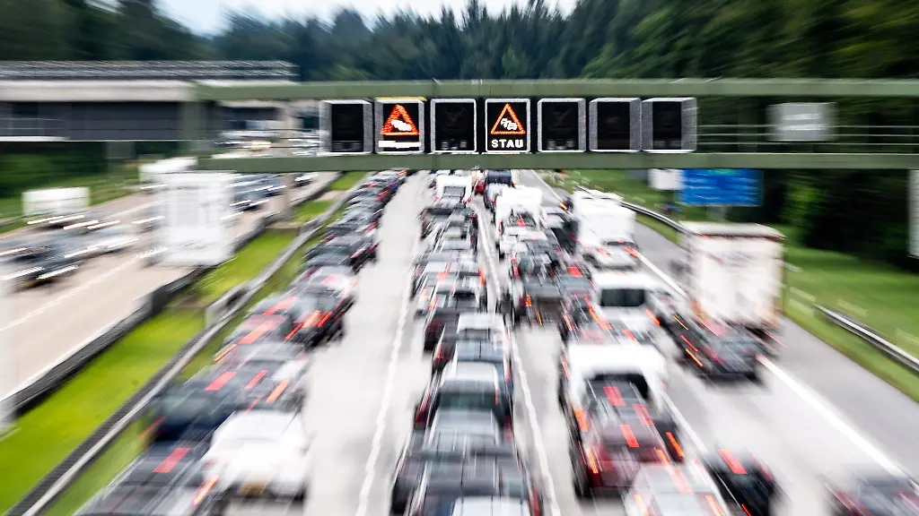 Auffahrunfall auf der Autobahn: Verantwortung beim Einfädeln