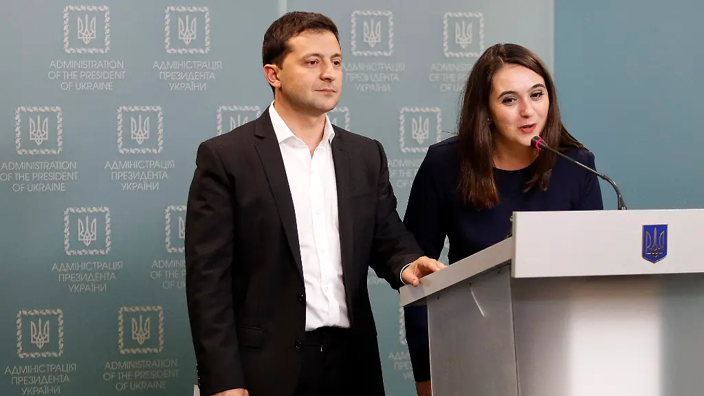 Julija Mendel kritisiert Selenskyj erneut und wird mit Sanktionen belegt