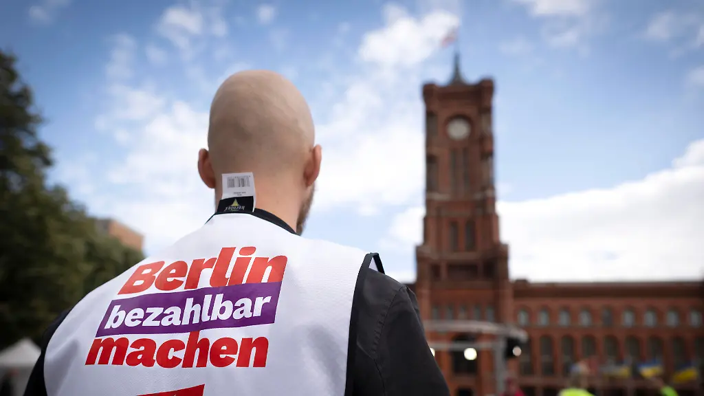 Berliner Linke gewinnt historische Wahl und steht vor Herausforderungen