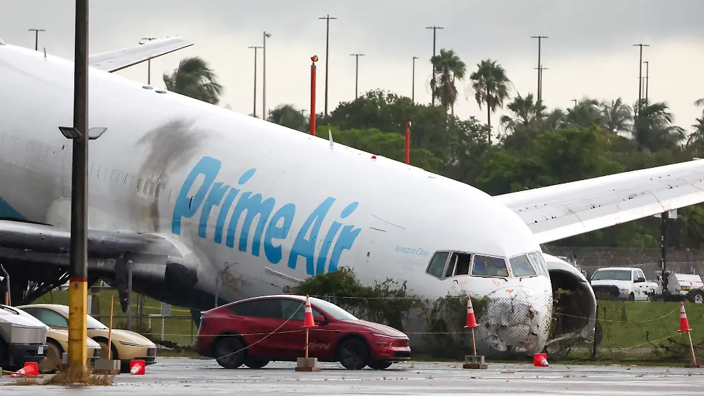 Flugzeugabsturz am Flughafen Miami: Untersuchung und Hintergründe
