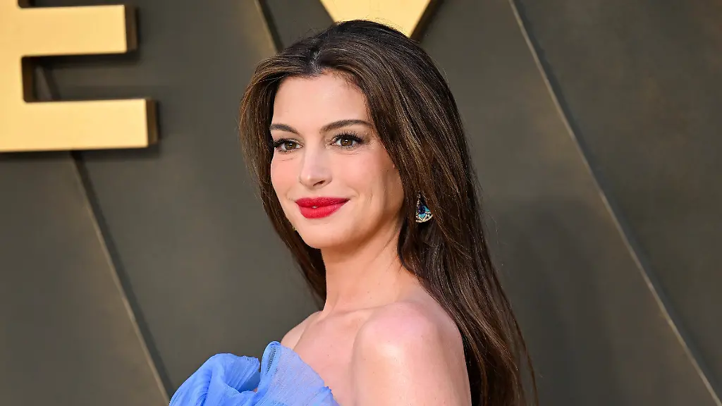 Anne Hathaway plant Auszeit nach Geburt ihres dritten Kindes