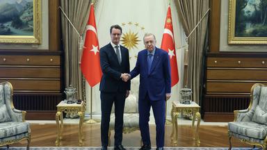 Überraschende Begegnung: Erdogan empfängt Hendrik Wüst