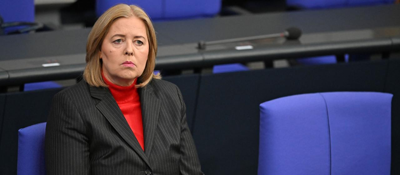 Debatte im Bundestag über Reformpläne im Arbeitsministerium