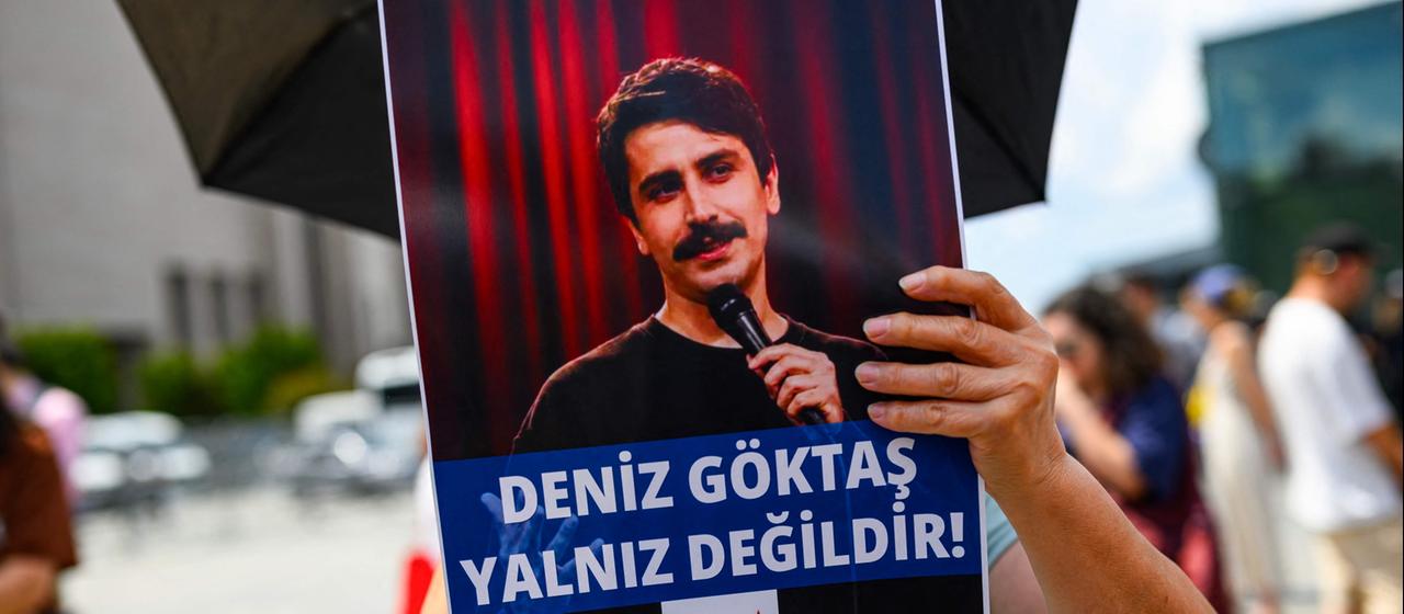 Türkischer Comedian Deniz Göktaş zu Haftstrafe verurteilt