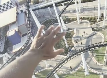 Achterbahn bleibt in Austin stecken