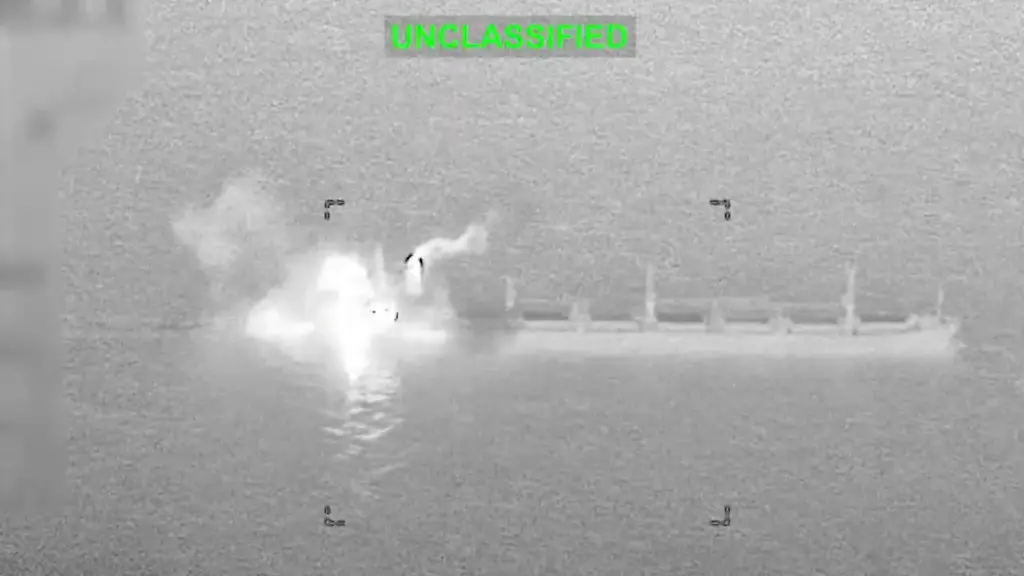 Spanungen im Golf von Oman: US-Militär stoppt Frachtschiff