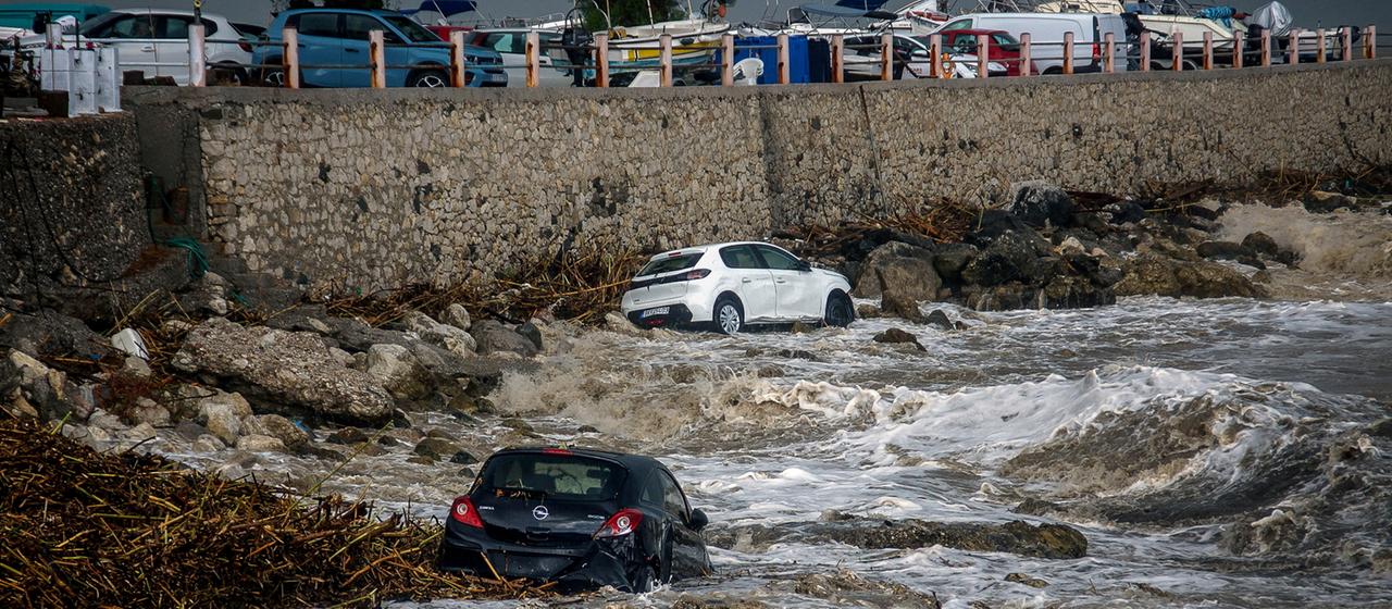 Schwere Schäden durch Unwetter auf Rhodos