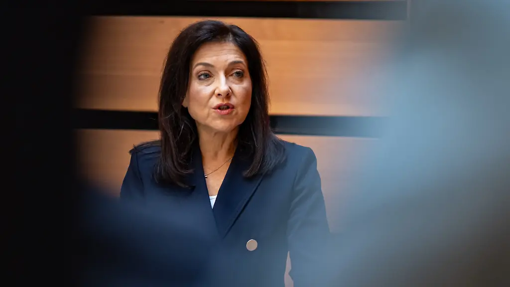 Linke zieht wegen Ministeriums-Posts vor Gericht